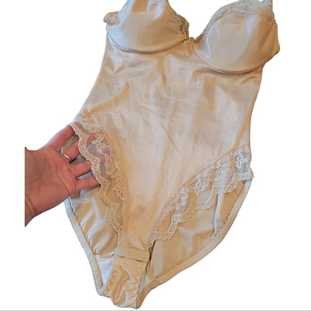NWOT Vintage Union Made 1960's Nude Shapewear Underwire Lingerie Bodysuit 38C